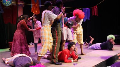 الكوميديا السياسية فى 