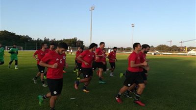 منتخب المحليين يؤدي أول تدريباته في المغرب