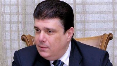 بالمستندات.. أقوال رئيس «الوطنية للإعلام» أمام النيابة قبل إحالته للمحاكمة.. حسين زين: استبعدت رئيس «النيل الرياضية» بعد ثبوت ارتكابه مخالفات مالية.. ويؤكد مسئولية رئيسي الشئون الم