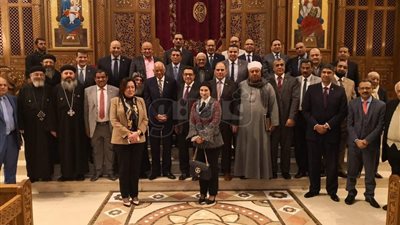 رئيس البرلمان يزور الكنيسة المصرية بالكويت