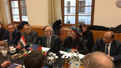 وزراء الإنتاج الحربى والتنمية المحلية والبيئة يلتقون وزيرة البيئة الألمانية