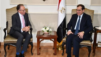 وزير البترول يستقبل سفير أستراليا بالقاهرة