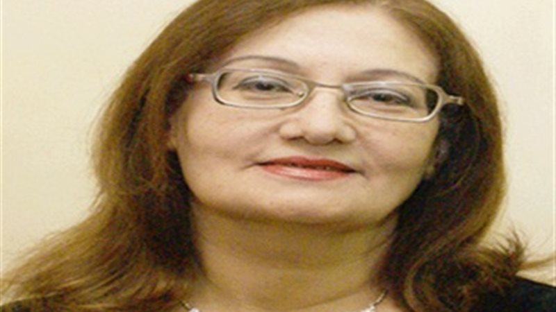  الناقدة الفنية ماجدة