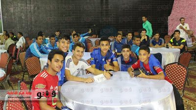 بالصور.. بدء توافد المكرمين إلى الصالة المغطاة بنادي الشمس