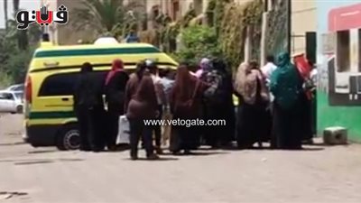 بالفيديو.. وصول الإسعاف إلى لجنة الجيزة لإفاقة طالب مصاب بإغماء