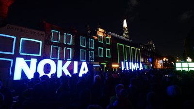 نوكيا ومرسيدس تبرمان عقدا لتطوير الخرائط الذكية للسيارات التقليدية وذاتية القيادة