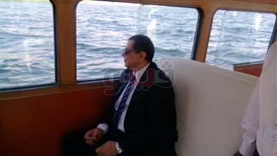 بالصور.. «فسحة» نيلية لوزير القوى العاملة في أسوان