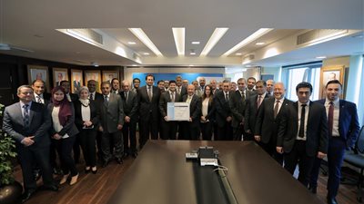 «الأهلي المصري» يحصل على شهادة التوافق مع «فيزا وماستر كارد»