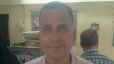 محافظ بورسعيد يشكر مأمور قسم العرب السابق لتنازله عن بطاقته التموينية