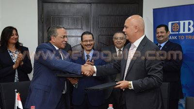 اتفاقية تعاون بين «اقتصادية قناة السويس» والبنك التجاري الدولي