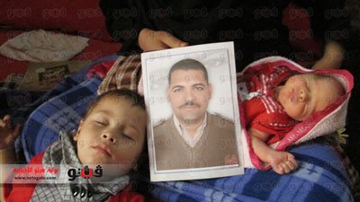 بالفيديو والصور.. أسرة شهيد الواجب بقنا تطلب شقة