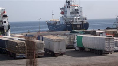 إغلاق ميناء نويبع بسبب ارتفاع الأمواج والرياح