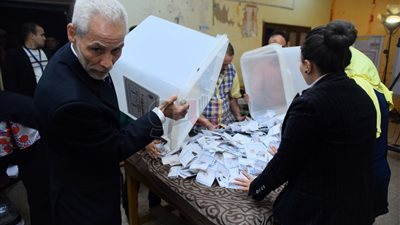 بعد فرز 5934 لجنة.. السيسي 9.2 ملايين صوت و290 ألفا لـ «موسى»