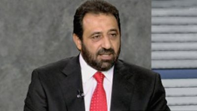 عبد الغنى فى الجبلاية للتبرع بالدم