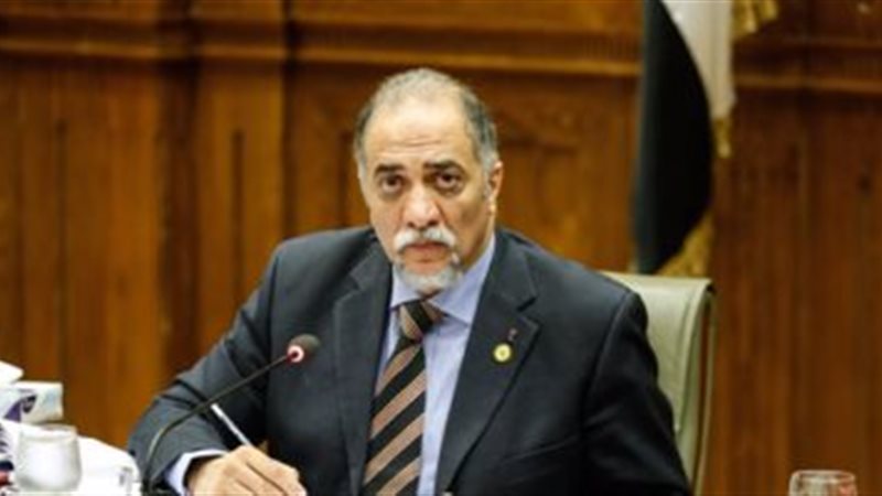  الدكتور عبد الهادى