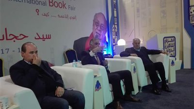 مروان كنفاني يحلل الوضع الفلسطيني في معرض الكتاب (صور)