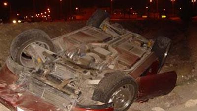 إصابة شخصين في حادث انقلاب سيارة نقل بطريق «غارب - الغردقة»