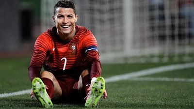 رونالدو يقود هجوم البرتغال أمام السويد وديا