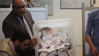 مؤشرات أولية في نقادة.. السيسي 33 ألف صوت وموسى 869 صوتا