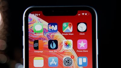 أبل تعمل على إصلاح الخلل بنظام «iOS وApple Watch»