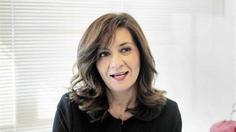  السفيرة نبيلة مكرم