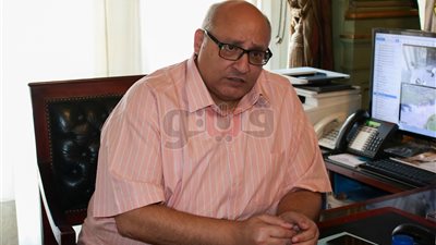 رئيس «عين شمس» عن زيادة المصروفات: محكومة بالقانون