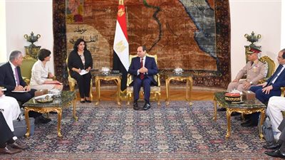 وزير خارجية فرنسا يزور القاهرة الخميس للقاء السيسي