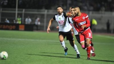 «الوداد» يتعادل سلبيا أمام وفاق سطيف بالشوط الأول