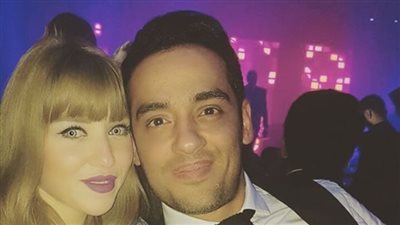 بالصور.. قصة زواج رامي جمال من مطربة تنازلت عن الشهرة من أجله
