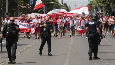 أكثر من ألف عملية اعتقال خلال كأس الأمم الأوروبية في فرنسا