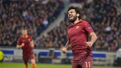 دوجلاس كوستا يهدد انتقال محمد صلاح إلى ليفربول