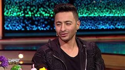 حمادة هلال: «اشتغلت في محل كباب وكفتة وأنا صغير» (فيديو)