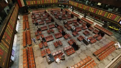 «فوتسي» ترفع تصنيف الكويت إلى سوق ناشئة على مرحلتين