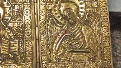 ضبط أيقونة أثرية في مطار الغردقة