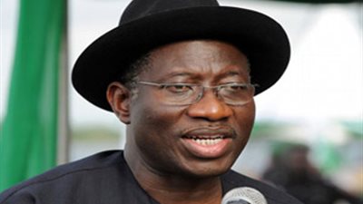 رئيس نيجيريا: فوز النسور في المونديال بشرة خير لمستقبل البلاد