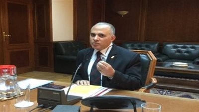 «الري»: 72% نسبة تنفيذ الأعمال الهيدروميكانيكة بقناطر أسيوط الجديدة