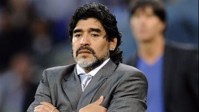 مارادونا يشيد بحسام غالي: يعجبني أداؤك