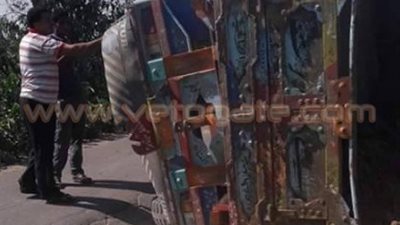 بالصور.. تعطل طريق «الملكيين - قهبونه» بالشرقية بسبب انقلاب جرار زراعي