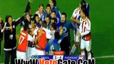 بالفيديو.. «فرحة هستيرية» لنجوم باراجواي بالتأهل على حساب البرازيل