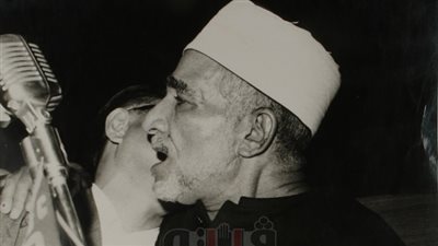 «إمام التقريب».. جناح الأزهر بمعرض الكتاب يحتفي بالشيخ محمود شلتوت