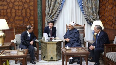 سفير الصين بالقاهرة: الأزهر يرسخ قيم السلام والتعايش وحب الوطن