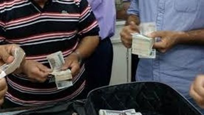 بالصور.. صرف 2.6 مليون جنيه إعانات طوارئ لعمال «يونيراب»