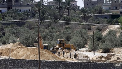 انقطاع خدمات الاتصالات والإنترنت برفح