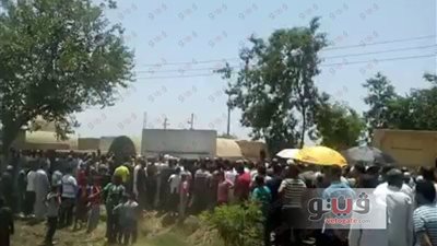 أهالي البحيرة يشيعون جثمان القارئ الشيخ فرج الله الشاذلي