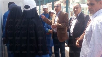 رفعت حتاتة يتفقد مواقع العمل ومستوى النظافة بالسكك الحديدية