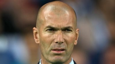 خلاف بين زيدان وإدارة ريـال مدريد بسبب نيمار ومبابي