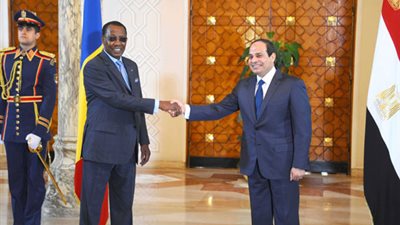 السيسي وديبي يرحبان باجتماع «السراج وحفتر» في فرنسا