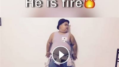 بالفيديو.. مليون مشاهدة لرقصة طفل على أغنية لـ«إد شيران»