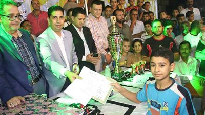 بالفيديو.. طفل يبهر لجنة تحكيم مسابقة للقرآن الكريم بالدقهلية