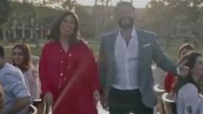 سر حركة قدم شيرين عبد الوهاب العفوية في إعلان فودافون